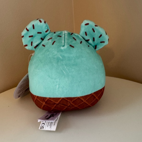 NWT 5” Disney Scented Mystery Squad Mickey Mouse Squishmallows - Picture 2 of 4